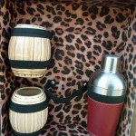 P1050195 Vintage barrel mugs and shaker that do come with!